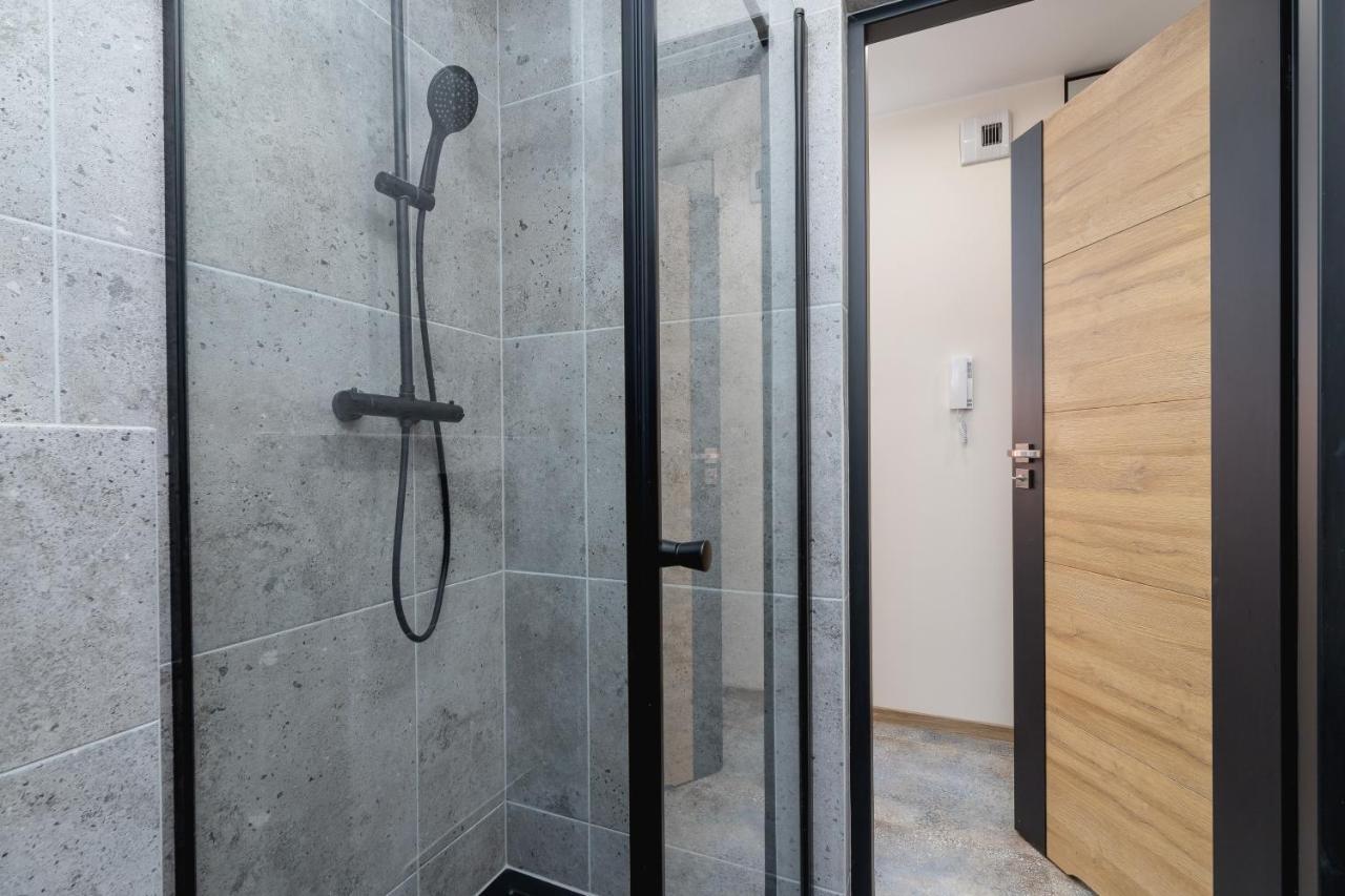 Deluxe Studio Cracow Arianska By Noclegi Renters Cracovie Extérieur photo
